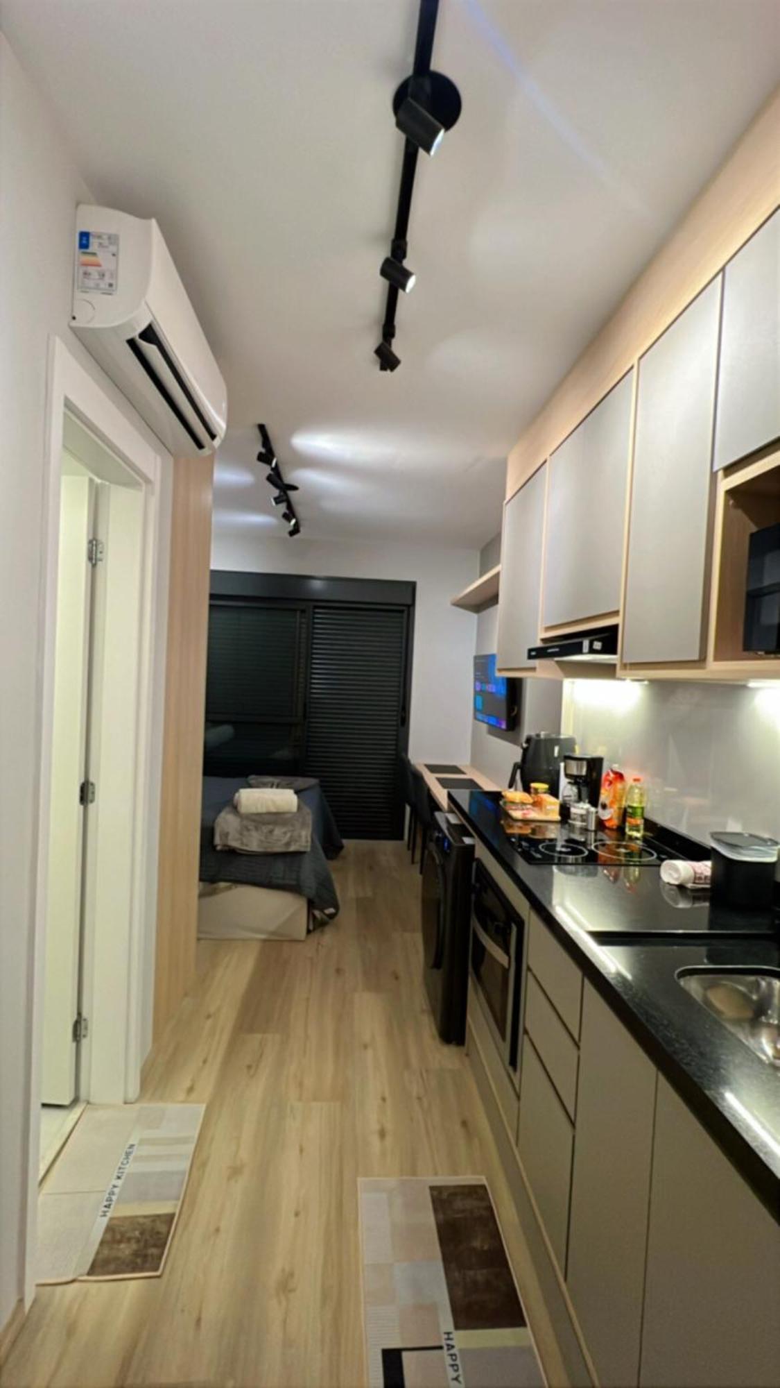 Metro Brooklin - Novo E Charmoso - Completo - Ar Condicionado Apartamento *