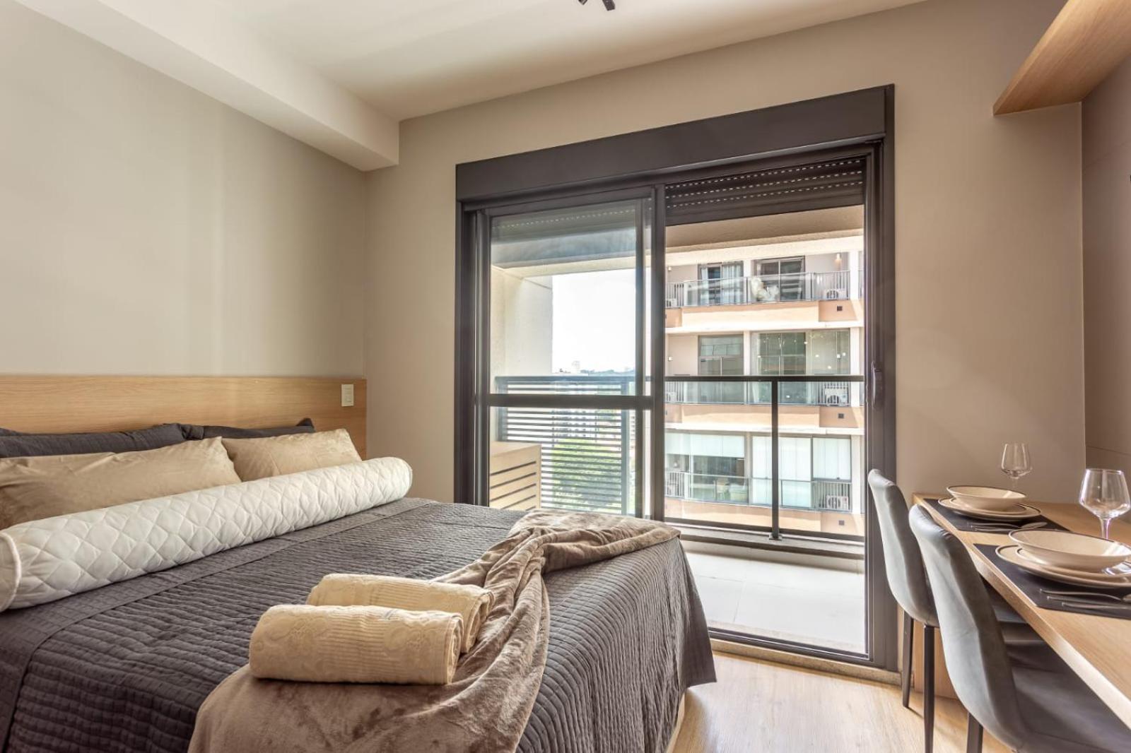 Metro Brooklin - Novo E Charmoso - Completo - Ar Condicionado Apartamento